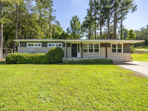 429 Hurricane Meadows Dr, Waynesboro, TN 38485