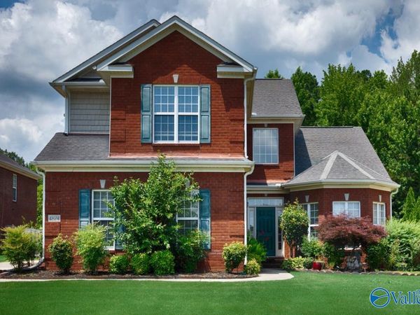 4824 Cove Valley Drive SE, Owens Cross Roads, AL 35763