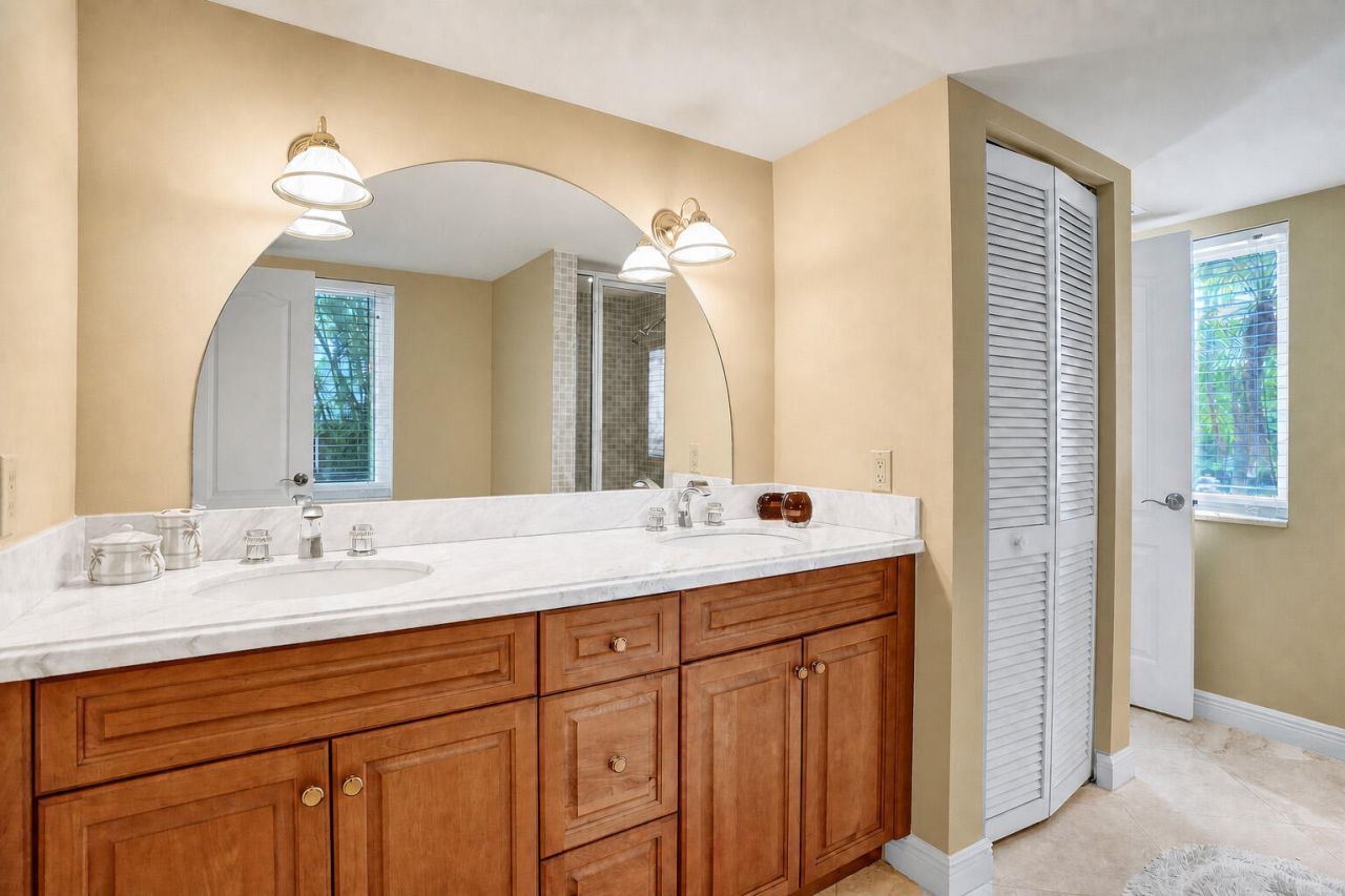 449 Isle Of Palms Drive, Fort Lauderdale, FL 33301 Photo