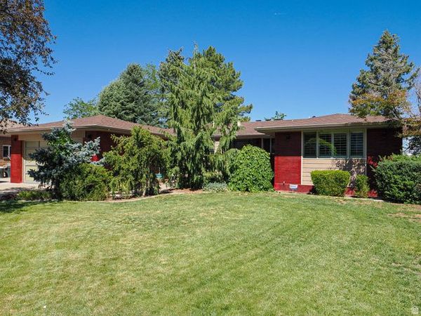 2425 E CINNABAR LN , Cottonwood Heights, UT 84121