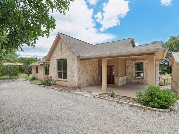 225 Shady Oaks TRL , Liberty Hill, TX 78642