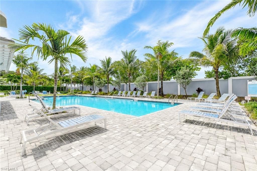 2620 Seychelles Cir, Unit 1302, Naples, FL 34112 Photo