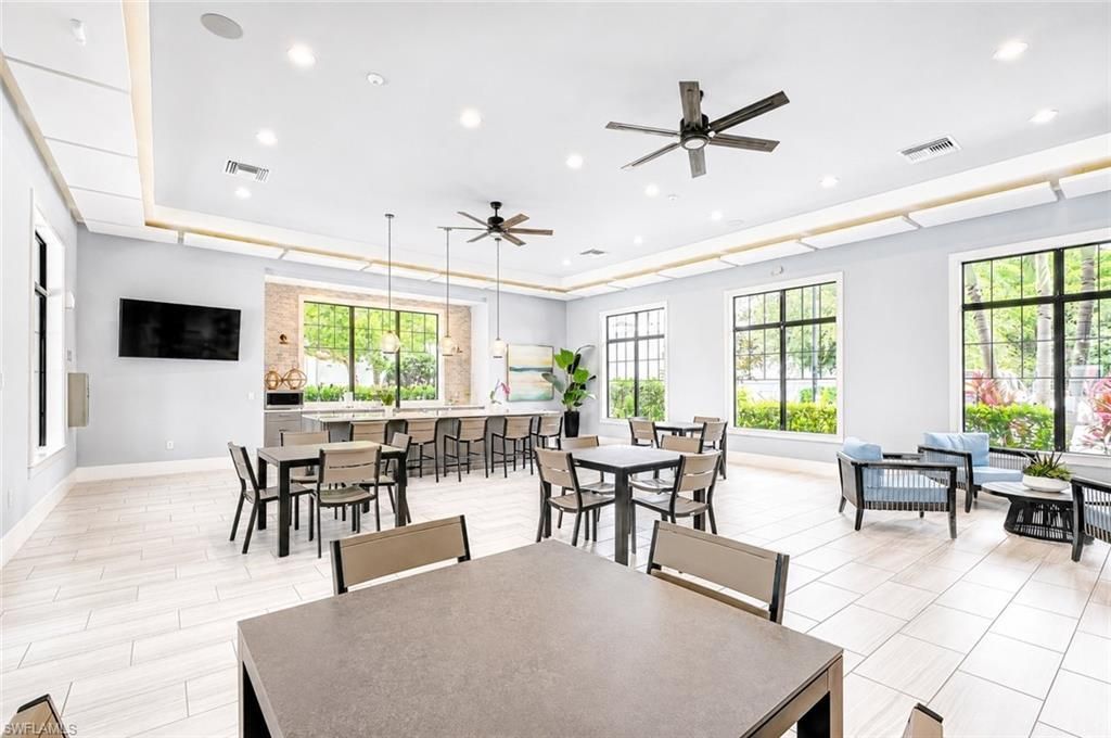 2620 Seychelles Cir, Unit 1302, Naples, FL 34112 Photo