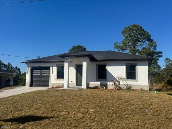 154 Pennfield ST , LEHIGH ACRES, FL 33974