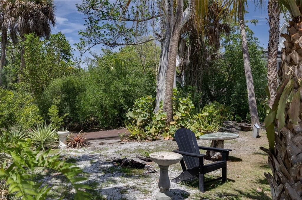 1318 Junonia St , Sanibel, FL 33957 Photo