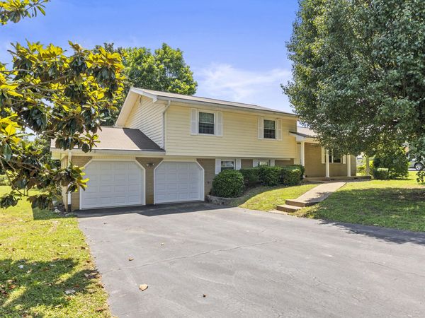 914 Valleywood Drive, Hixson, TN 37343
