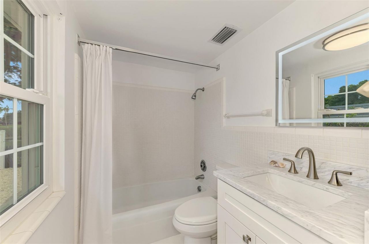 5030 18th Avenue W, Bradenton, FL 34209 Photo