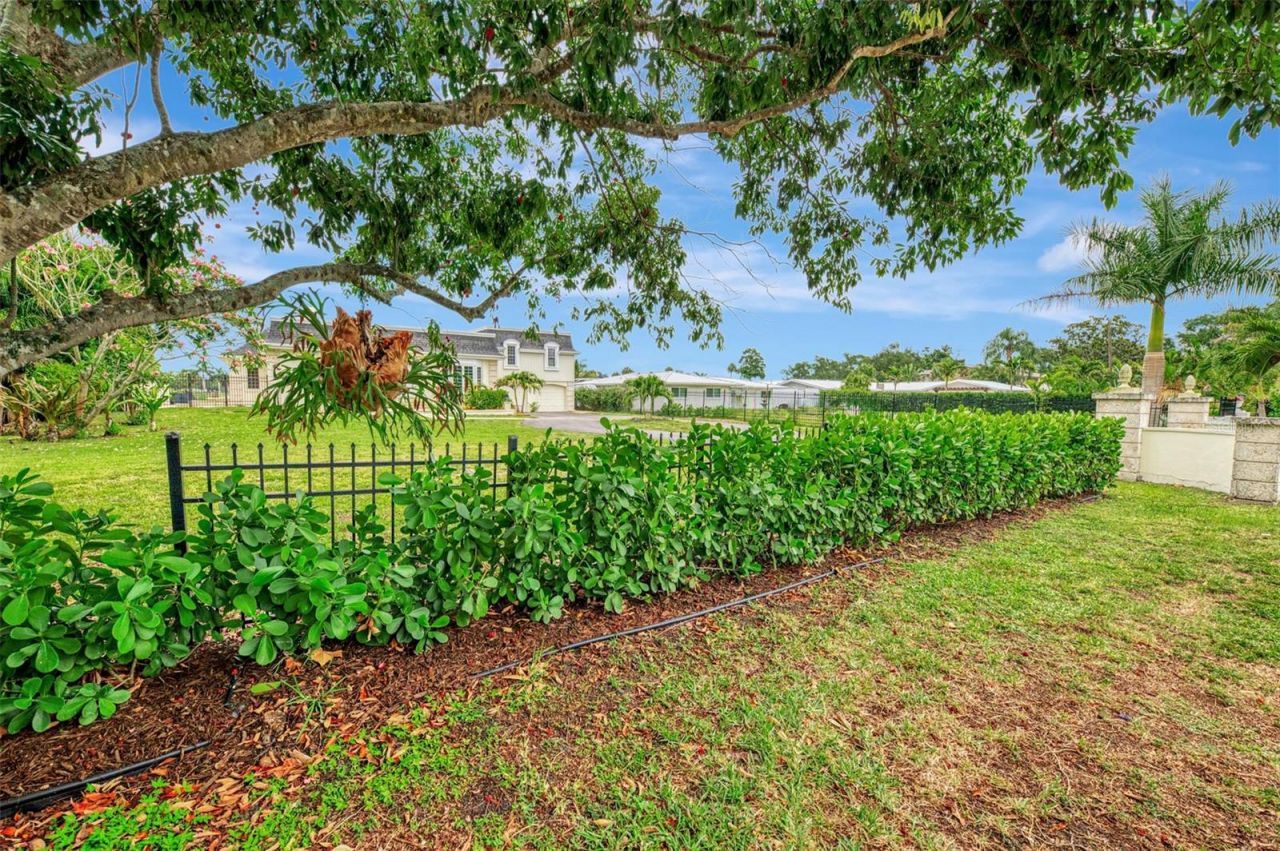 5030 18th Avenue W, Bradenton, FL 34209 Photo
