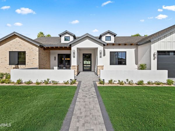 3415 N 47TH Place, Phoenix, AZ 85018