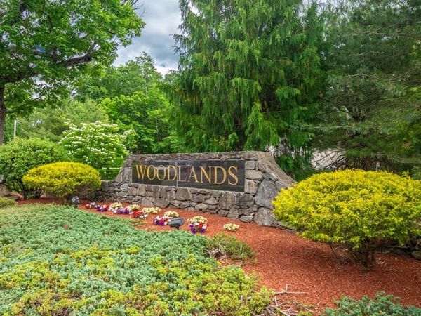 308 Sprucewood Ln, Unit 308, Clinton, MA 01510