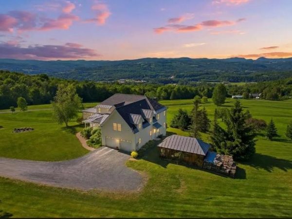 1063 Whipple Hill Drive, Lyndon, VT 05851