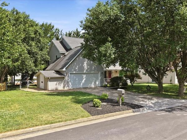 102 CLEVENGER COURT , WINCHESTER, VA 22601