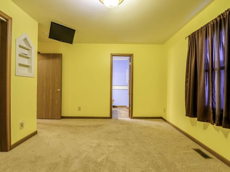 613 W Columbus Avenue, Bellefontaine, OH 43311 Photo 25