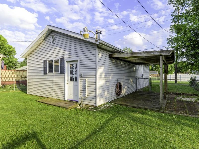 613 W Columbus Avenue, Bellefontaine, OH 43311 Photo 7