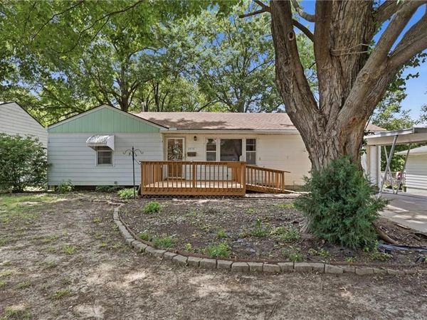 2816 S Overton Avenue, Independence, MO 64053