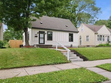 5544 32nd Avenue S, Minneapolis, MN 55417