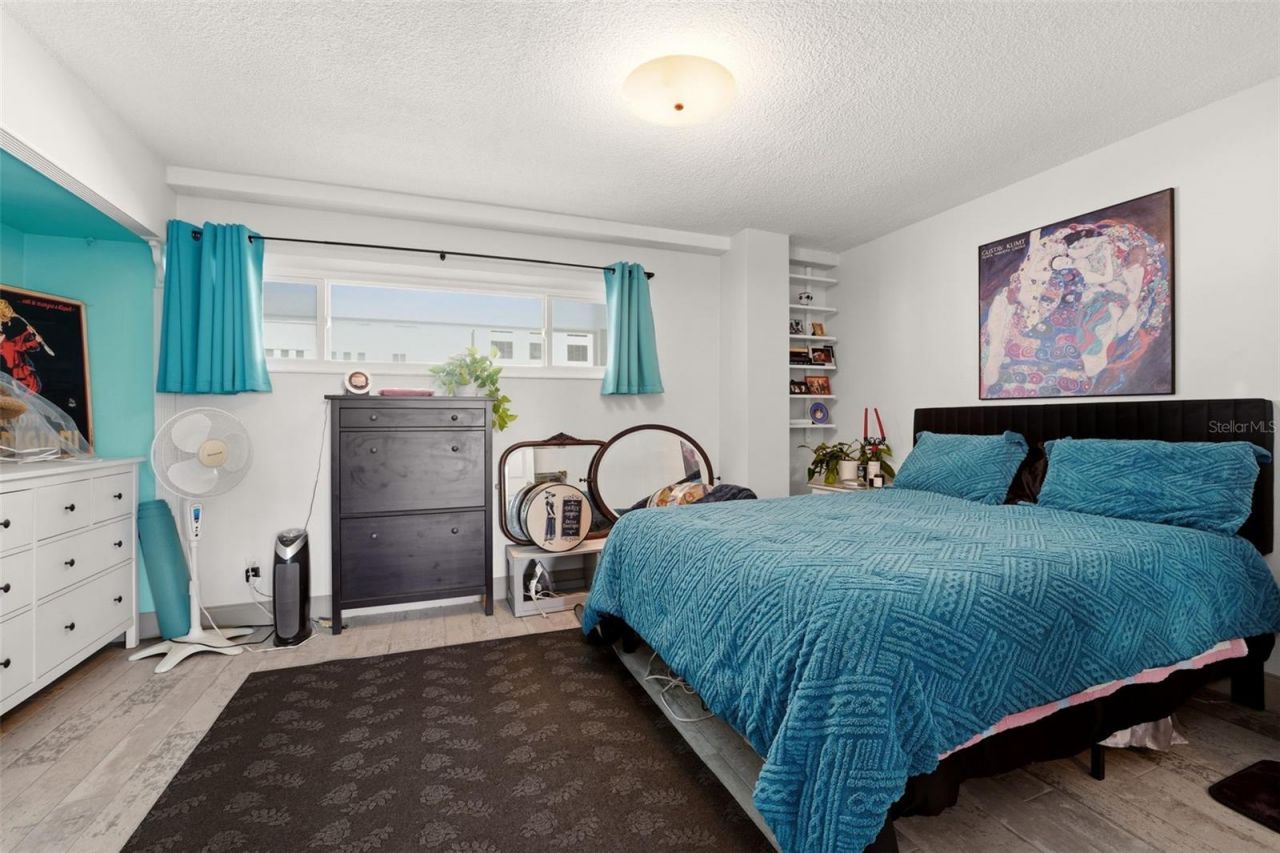 33 S Gulfstream Avenue , Unit 404, Sarasota, FL 34236 Photo