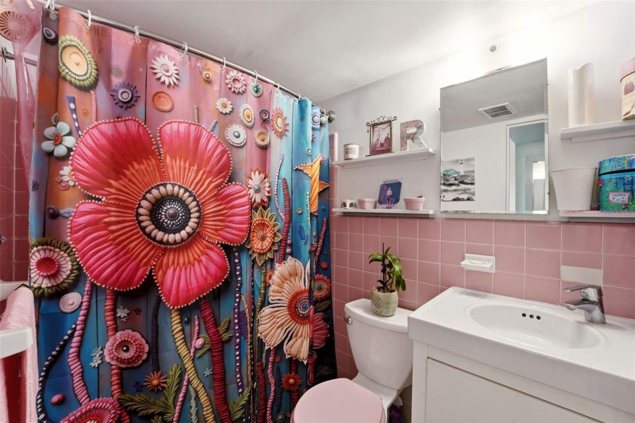 33 S Gulfstream Avenue , Unit 404, Sarasota, FL 34236 Photo