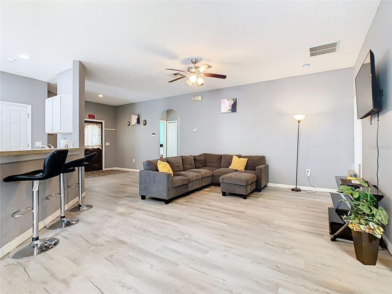 114 Sandy Point Way , Clermont, FL 34714 Photo