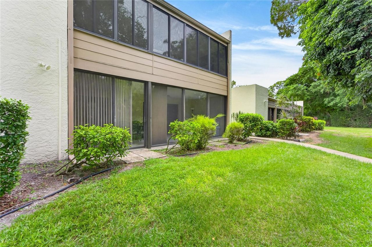 593 Lakeside Drive, Unit 593, Bradenton, FL 34210 Photo