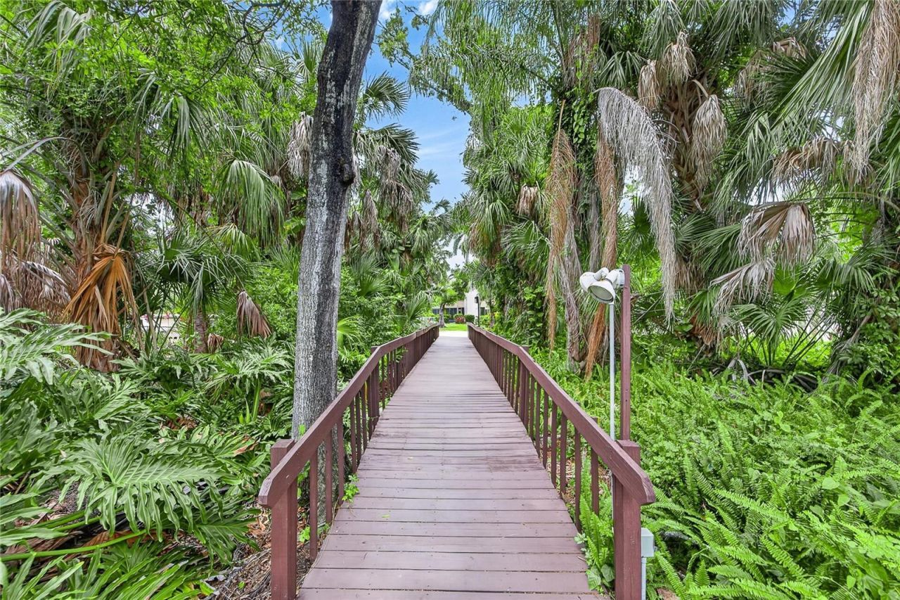 593 Lakeside Drive, Unit 593, Bradenton, FL 34210 Photo