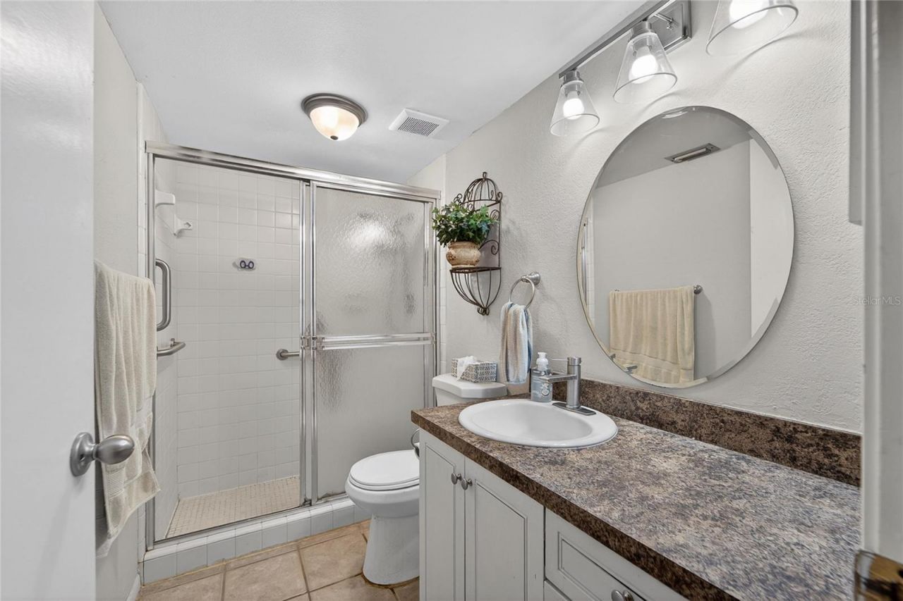 593 Lakeside Drive, Unit 593, Bradenton, FL 34210 Photo