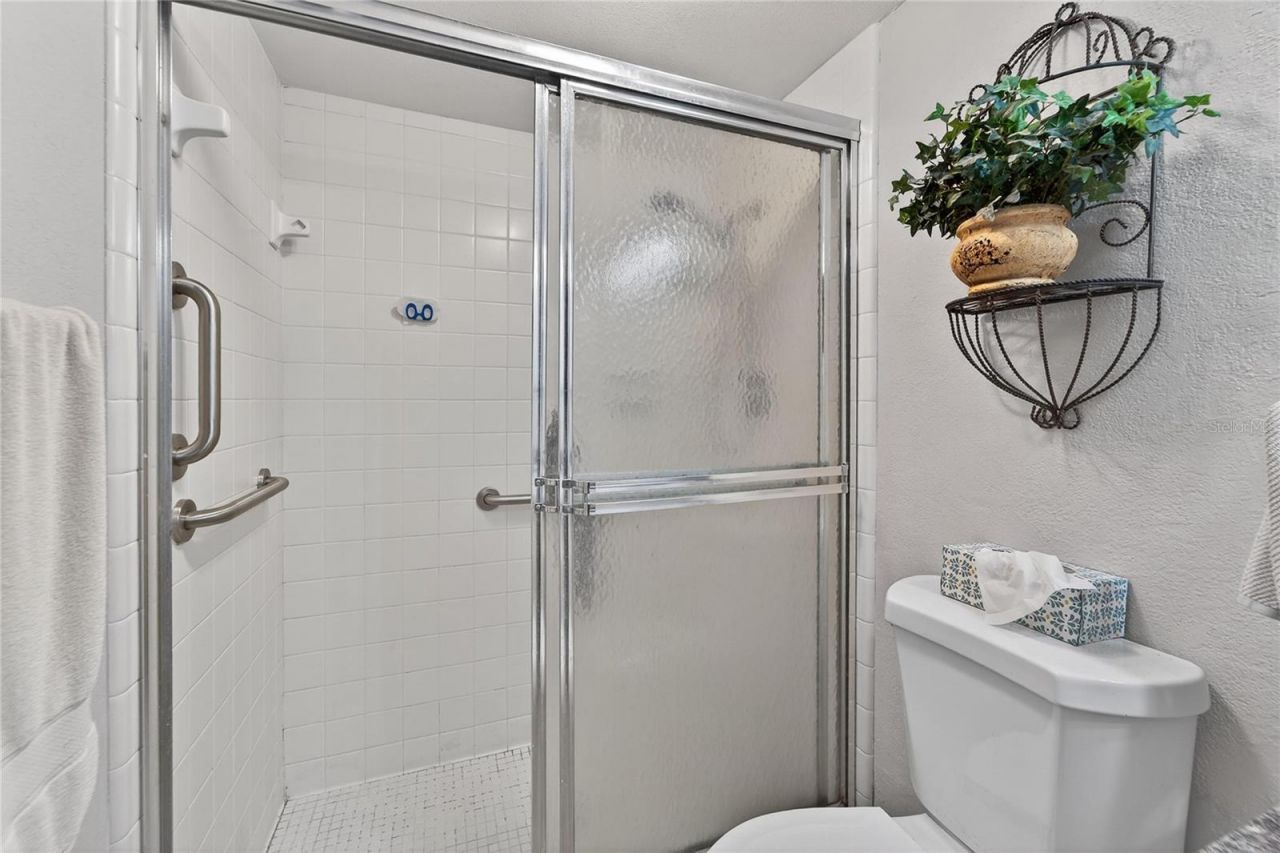 593 Lakeside Drive, Unit 593, Bradenton, FL 34210 Photo