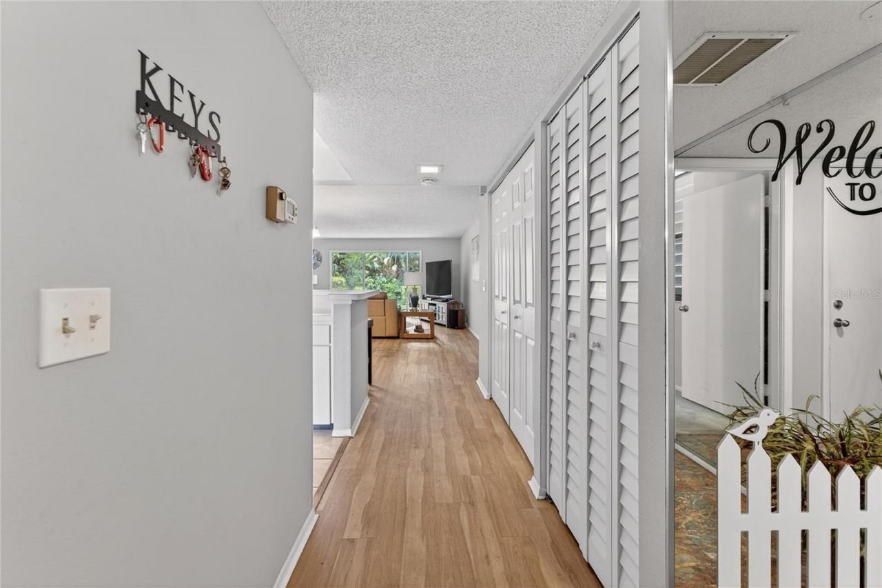 593 Lakeside Drive, Unit 593, Bradenton, FL 34210 Photo