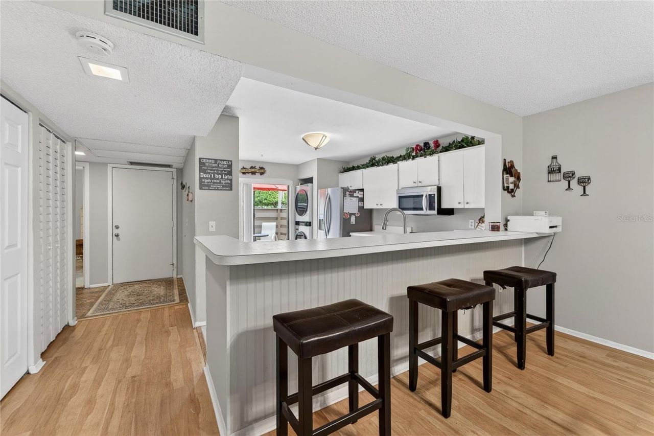 593 Lakeside Drive, Unit 593, Bradenton, FL 34210 Photo