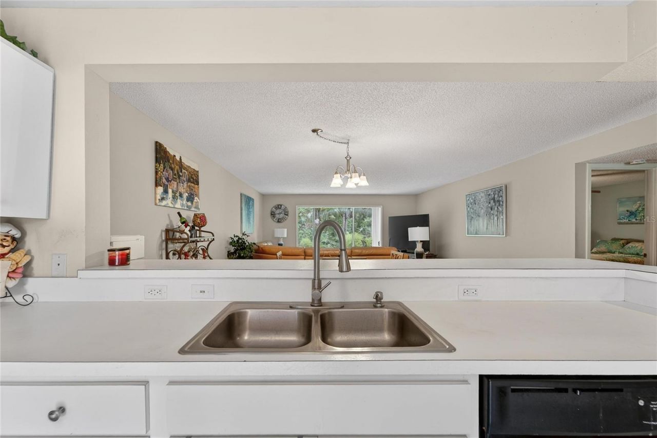 593 Lakeside Drive, Unit 593, Bradenton, FL 34210 Photo