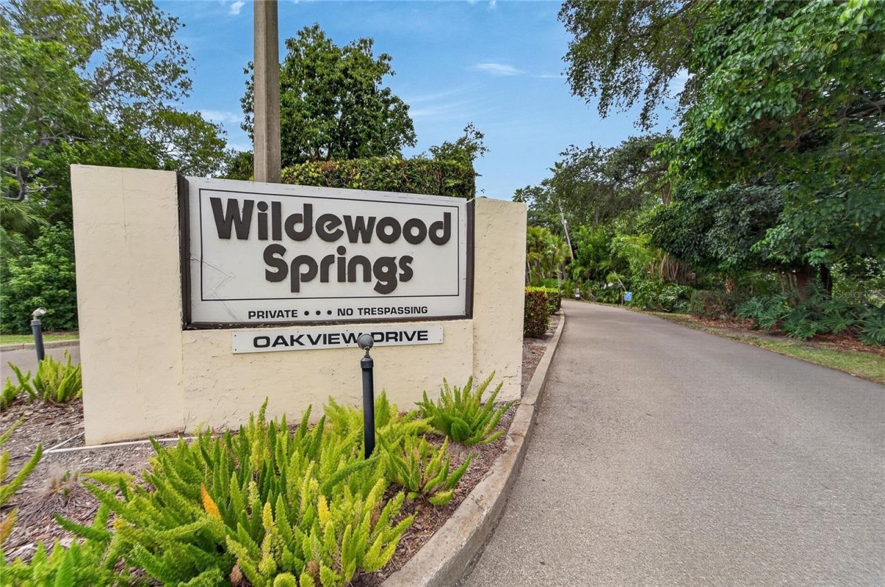 593 Lakeside Drive, Unit 593, Bradenton, FL 34210 Photo