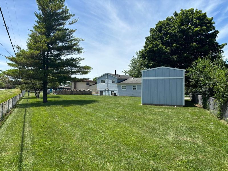 231 Oakdale Court, West Jefferson, OH 43162 Photo 6