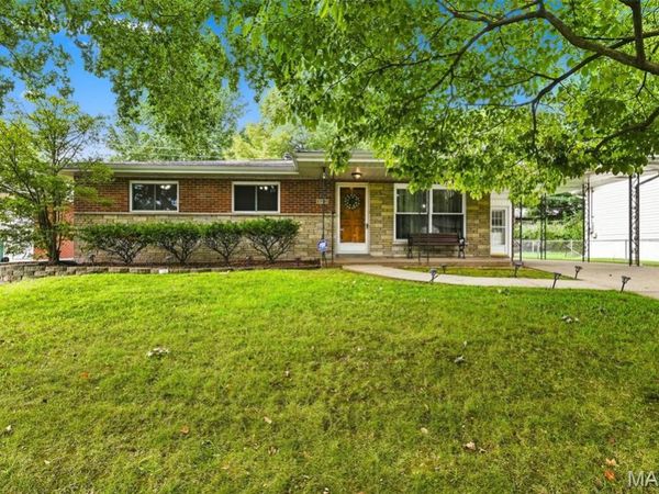 1790 Bobbinray Avenue, Florissant, MO 63031