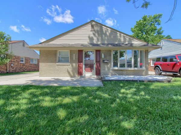 18266 Hamann Street, Riverview, MI 48193