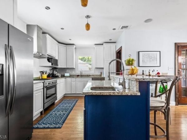 30 Lorraine St, Glen Ridge, NJ 07028