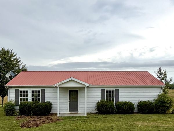 120 Driver Rd , Lafayette, TN 37083