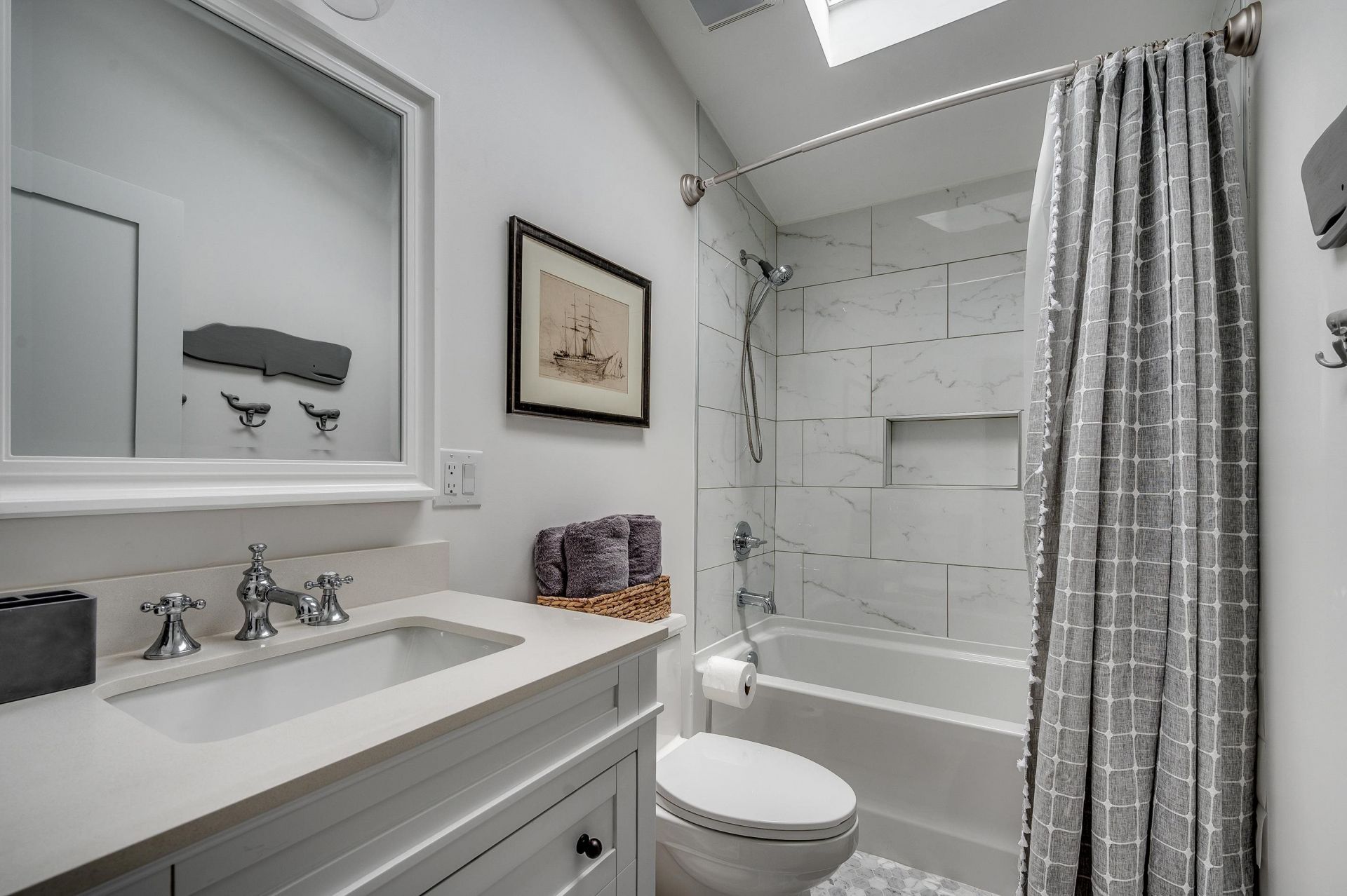 310 Lakeside Dr.  Photo 14