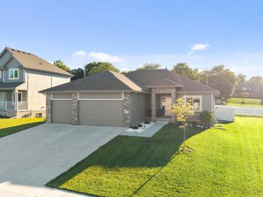 9302 S 71 Avenue, Papillion, NE 68123