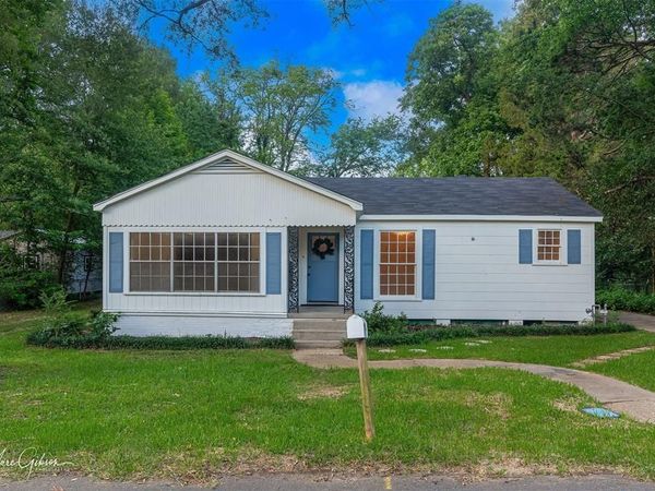 427 Elgin Street, Mooringsport, LA 71060