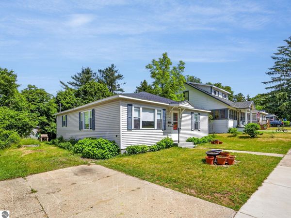 415 Crippen Street, Cadillac, MI 49601