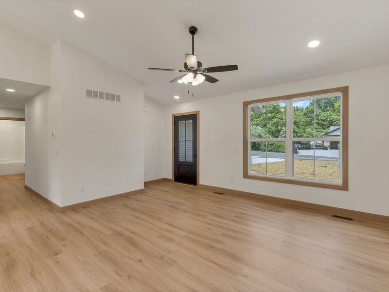 147 Jonathon Drive , Howard, OH 43028 Photo 8