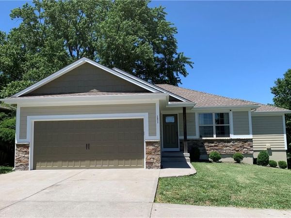 1311 Country Club Drive, Pleasant Hill, MO 64080