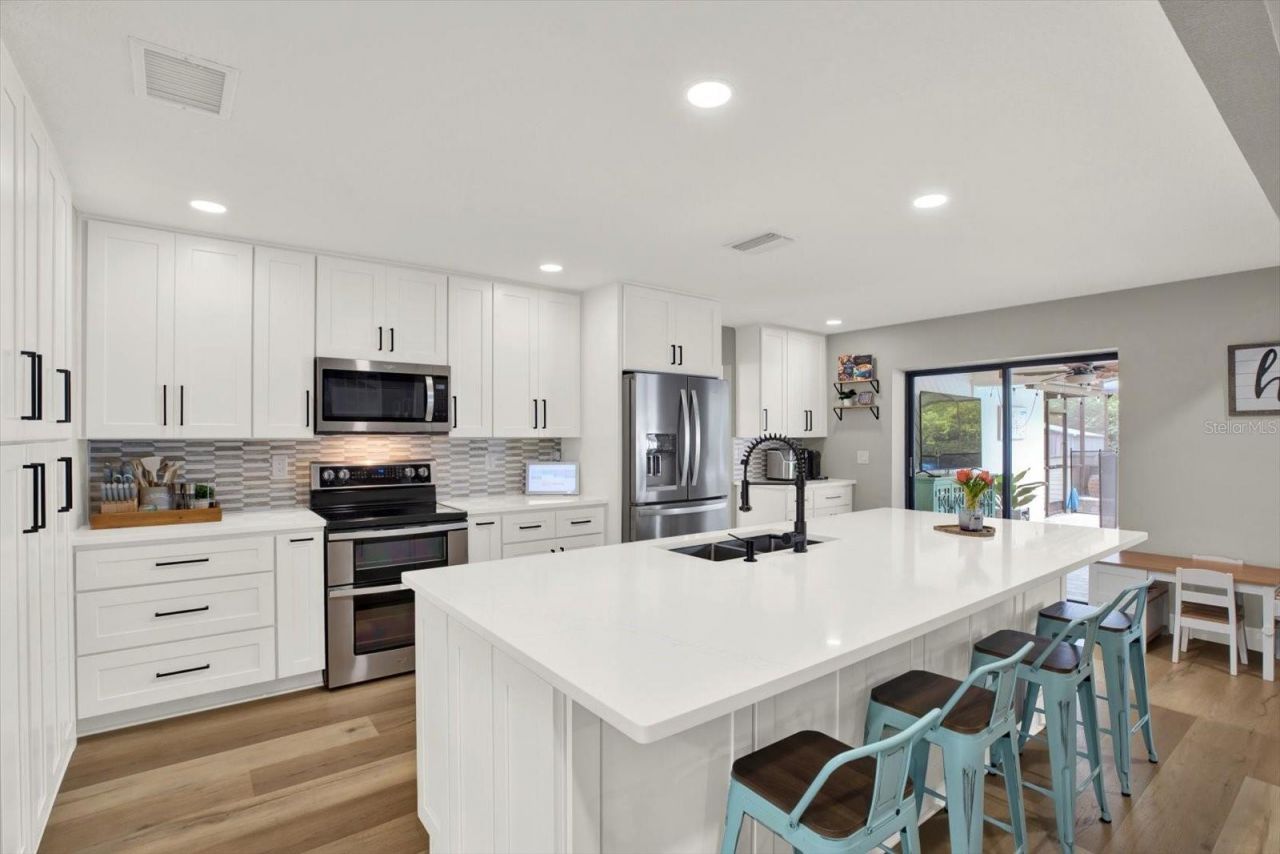1118 Bramblewood Dr , Safety Harbor, FL 34695 Photo