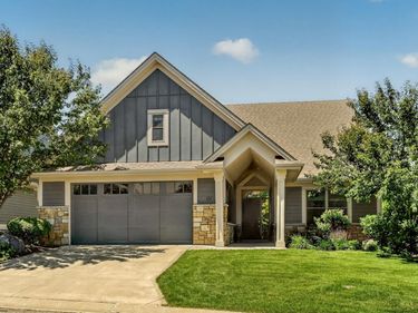 933 Fox Valley Place SW, Rochester, MN 55902