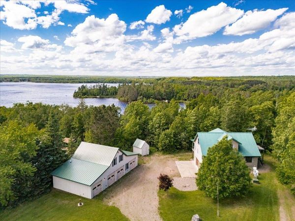 3799 S Lake Road, Moose Lake, MN 55767