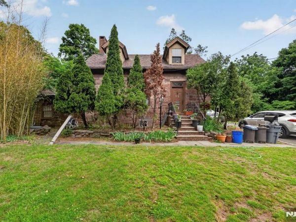 111 Madison Avenue, CRESSKILL, NJ 07626