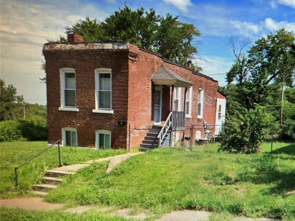 4463 Bessie Avenue , St Louis, MO 63115
