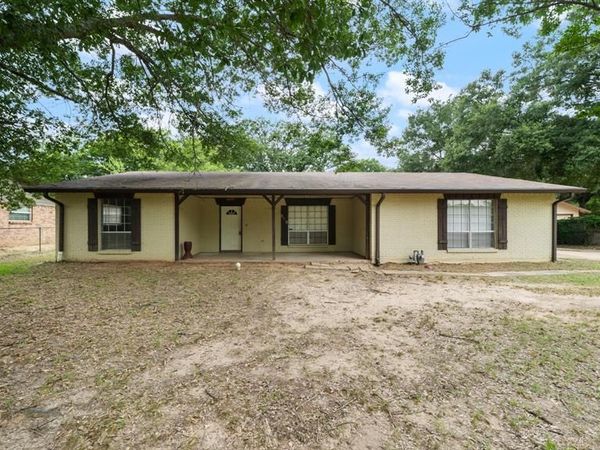519 Malibu Drive , Malakoff, TX 75148