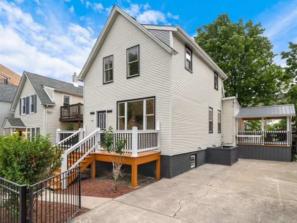 2927 N Rockwell Street , Chicago, IL 60618