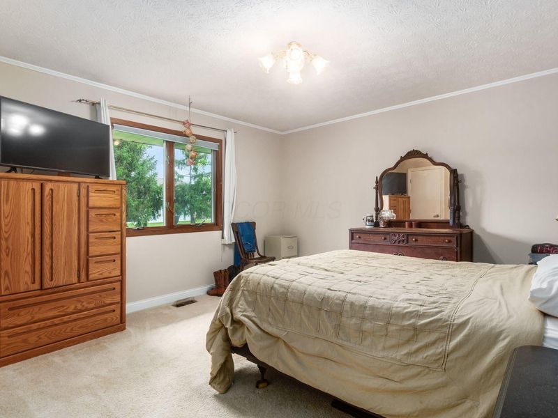 612 Circle Drive , London, OH 43140 Photo 20
